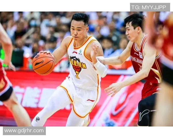 深圳篮球队在冠军赛中的默契配合与战术执行分析