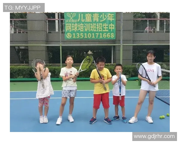 深圳网球队技术探秘：从基础训练到比赛策略的全面分析与提升
